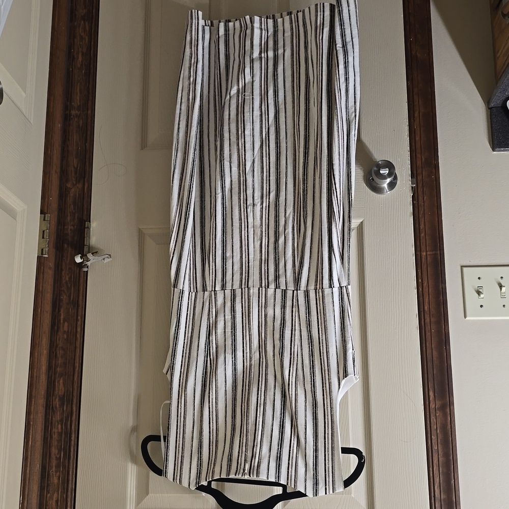 Dress - Picture 4 of 5